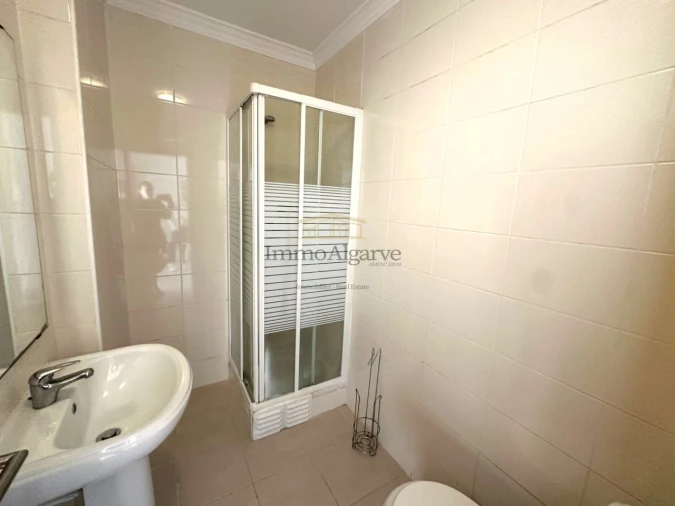 Apartamento T2 para Venda em Guia Foto 12