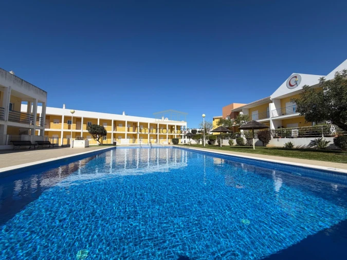 Apartamento T2 para Venda em Guia Foto 1