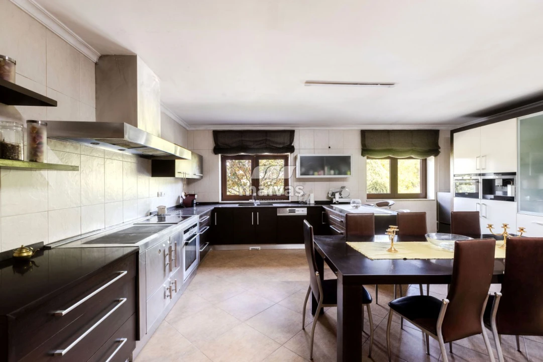 Moradia T4 para Venda em Aboim da Nóbrega e Gondomar Foto 3