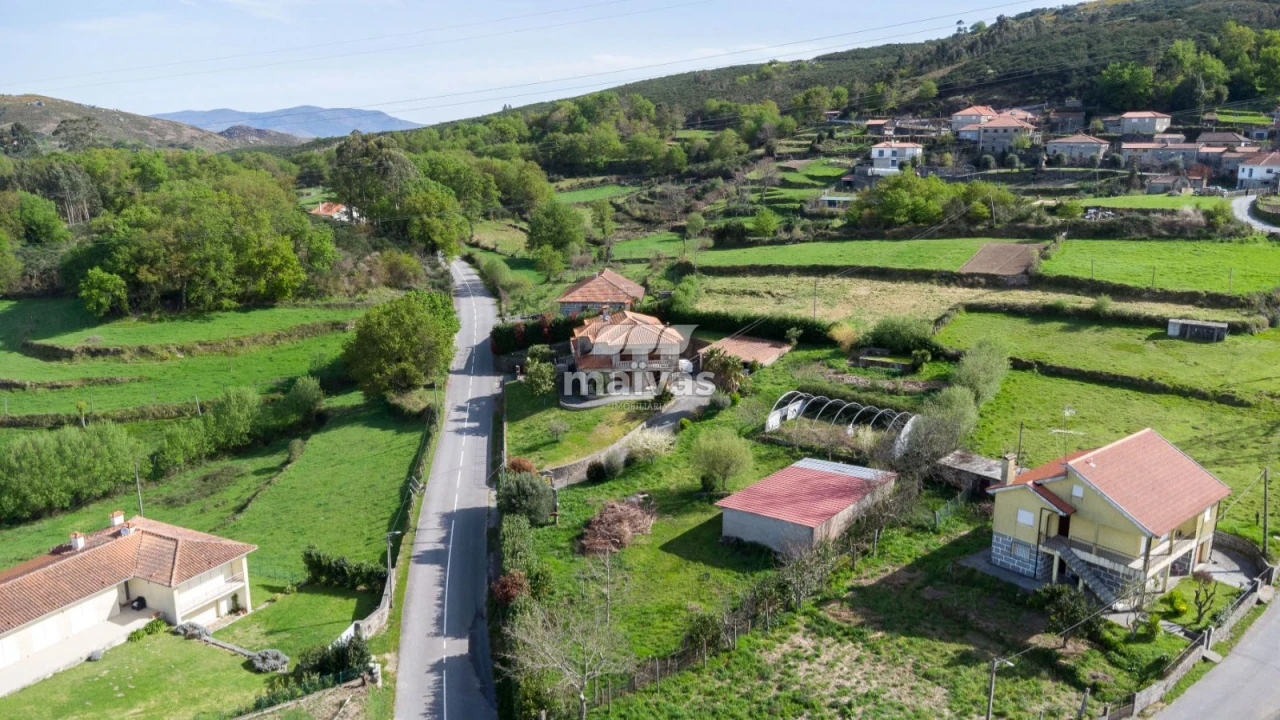Moradia T4 para Venda em Aboim da Nóbrega e Gondomar Foto 29
