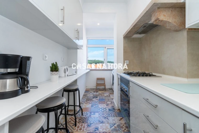 Apartamento T3 para Arrendamento em Campolide Foto 14