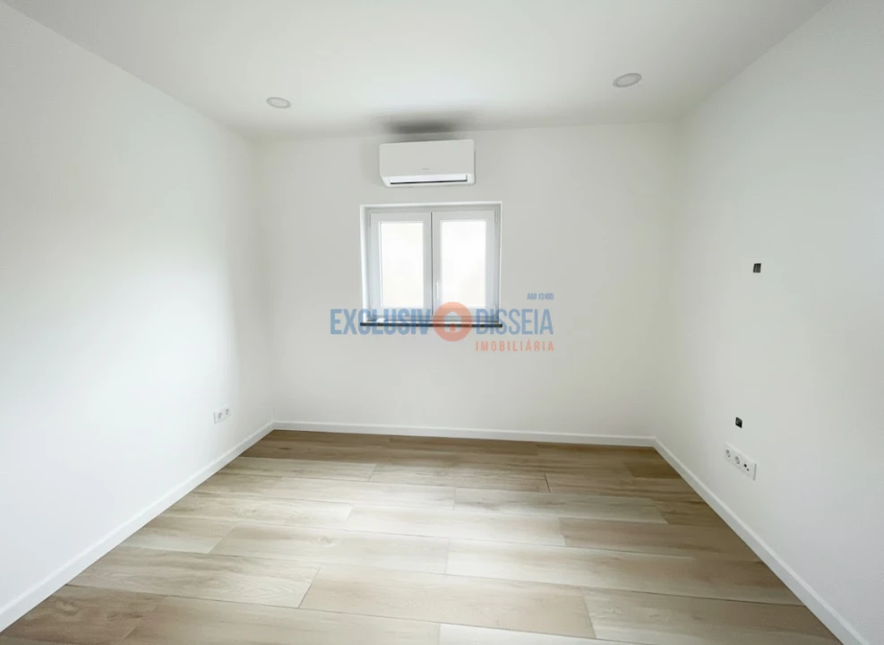 Moradia T3 para Venda em Aguada de Cima Foto 7