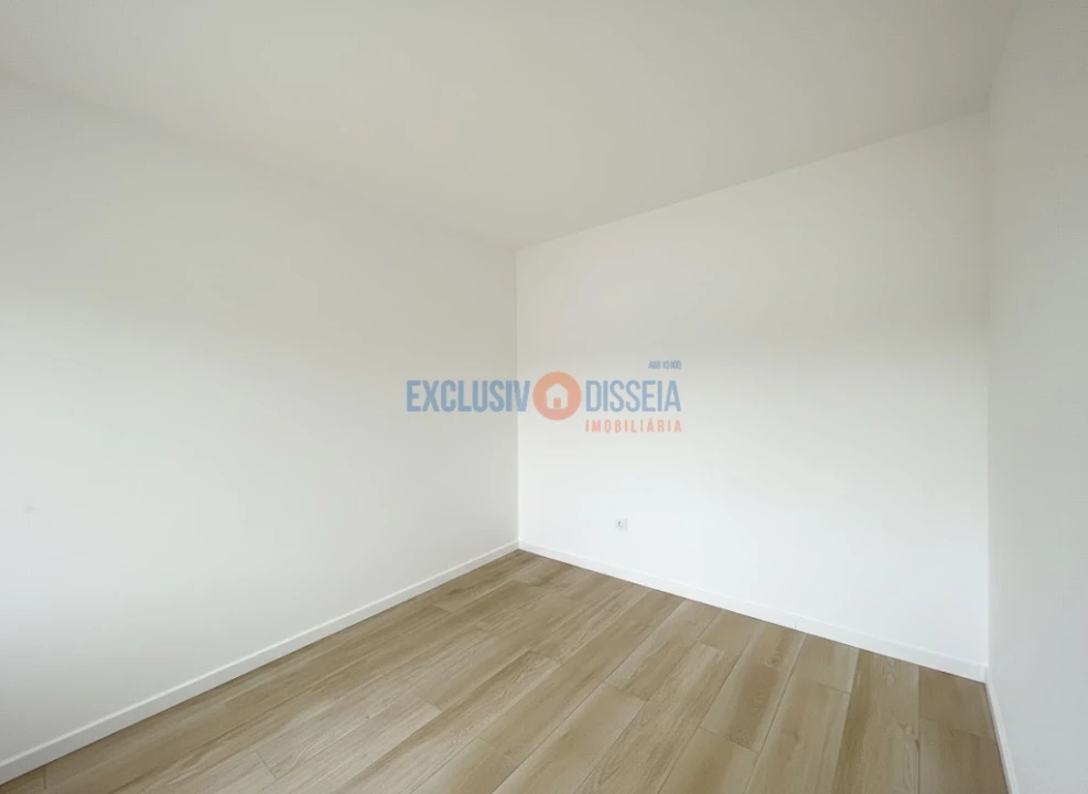 Moradia T3 para Venda em Aguada de Cima Foto 19