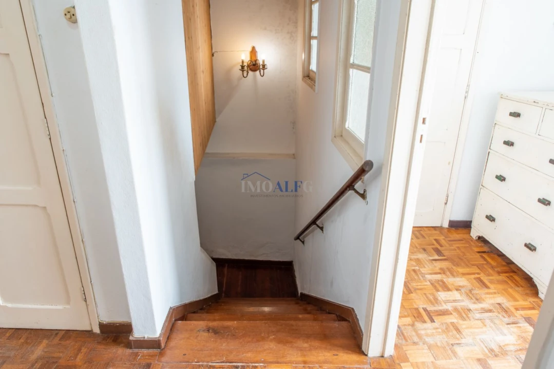 Moradia T4 para Venda em Angra (Santa Luzia) Foto 14