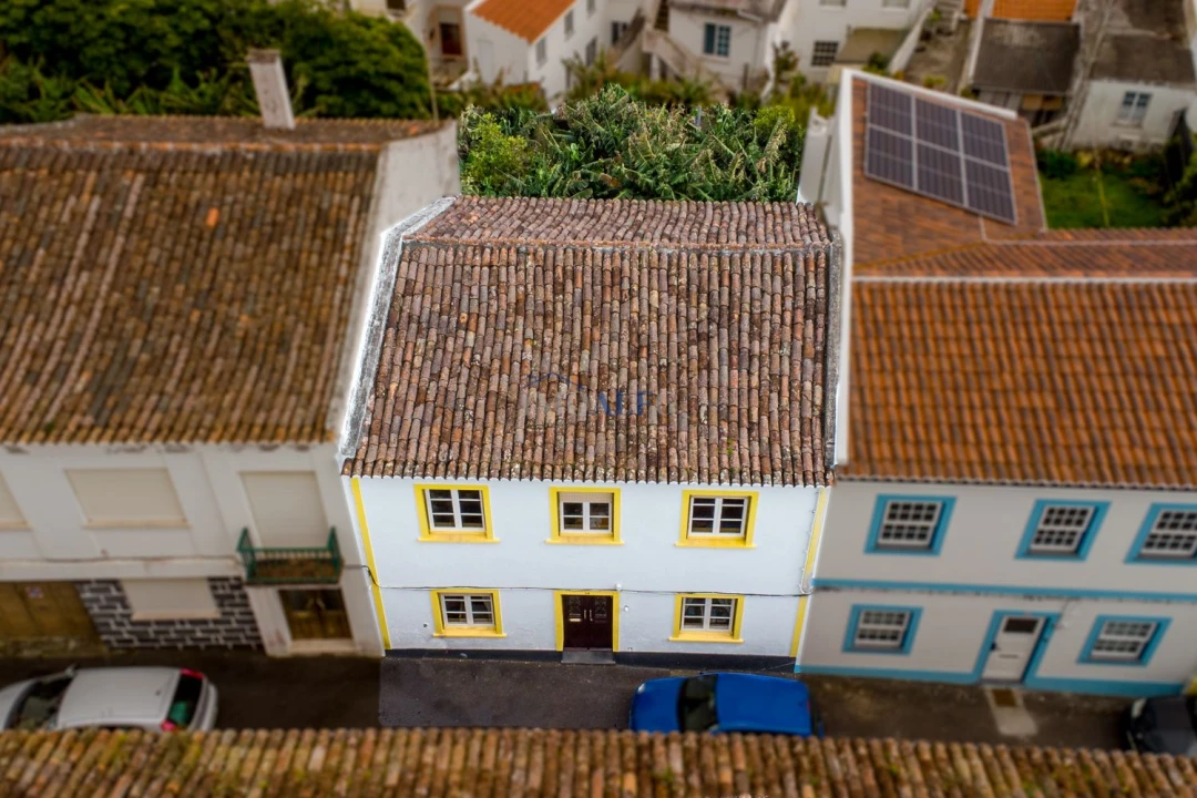 Moradia T4 para Venda em Angra (Santa Luzia) Foto 1