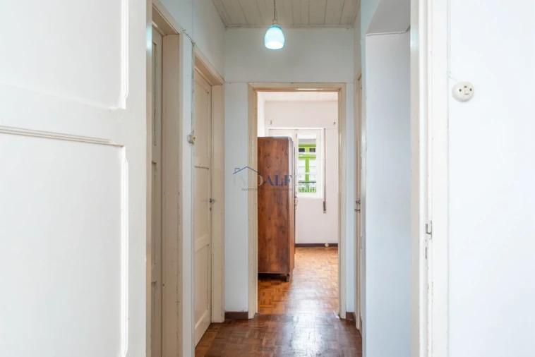 Moradia T4 para Venda em Angra (Santa Luzia) Foto 18