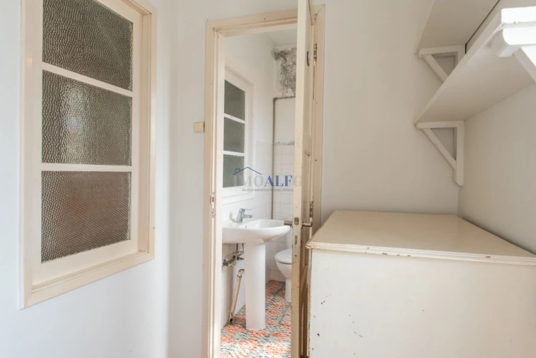 Moradia T4 para Venda em Angra (Santa Luzia) Foto 19