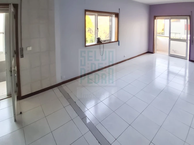 Apartamento T2 para Venda em Rio Tinto Foto 6