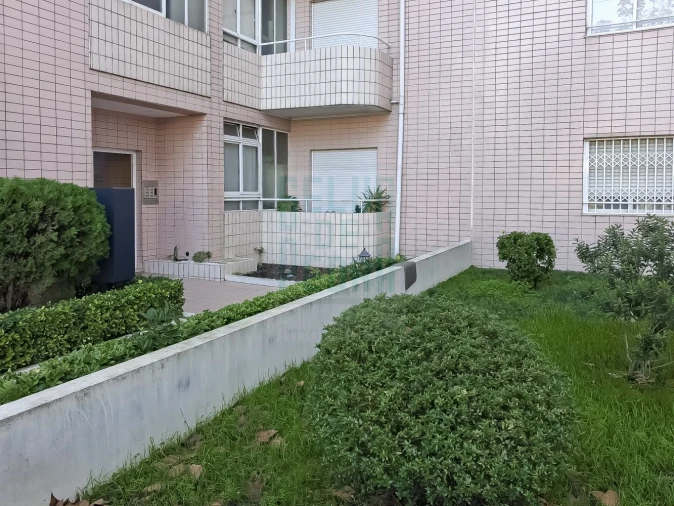 Apartamento T2 para Venda em Rio Tinto Foto 13