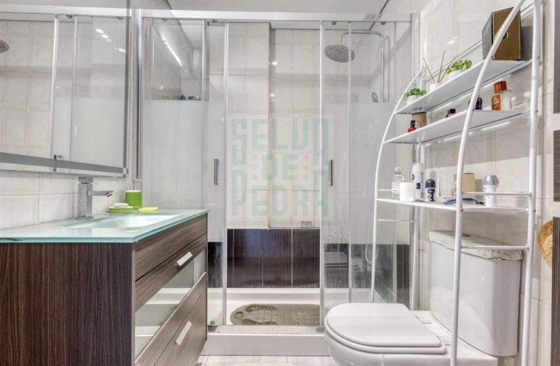 Apartamento T2 para Venda em Rio Tinto Foto 12