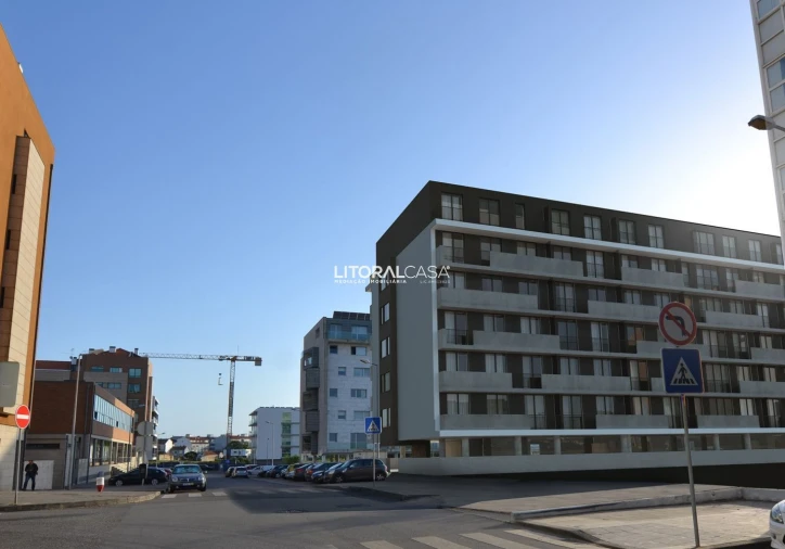 Apartamento T2 para Venda em Glória e Vera Cruz Foto 8