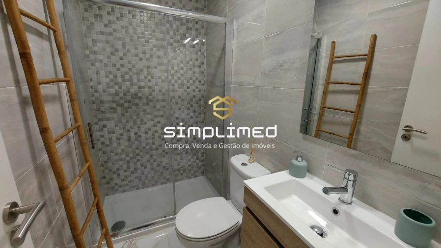 Apartamento T1 para Venda em Baixa da Banheira e Vale da Amoreira Foto 16