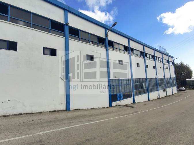 Loja para Arrendamento em Santa Iria de Azoia, São João da Talha e Bobadela Foto 24