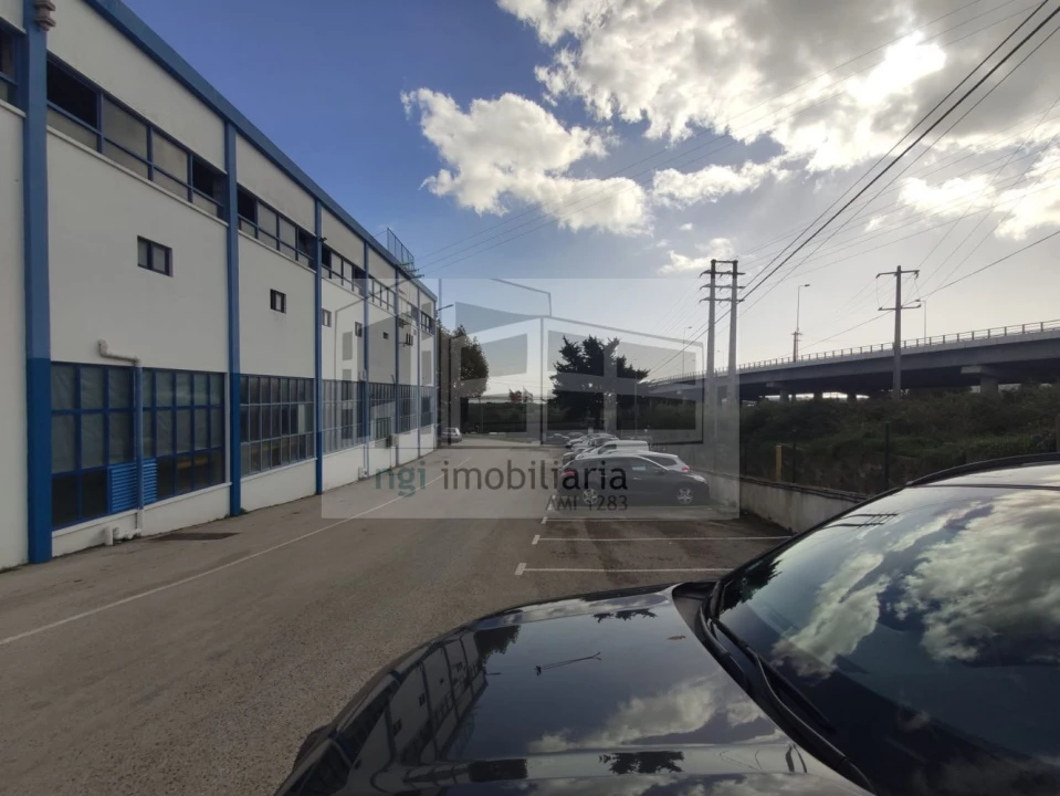 Loja para Arrendamento em Santa Iria de Azoia, São João da Talha e Bobadela Foto 23