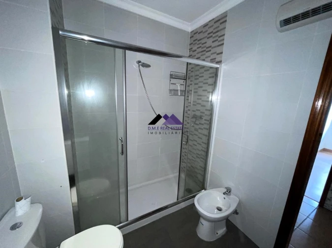 Apartamento T2 para Venda em Vila Real de Santo Antonio Foto 12