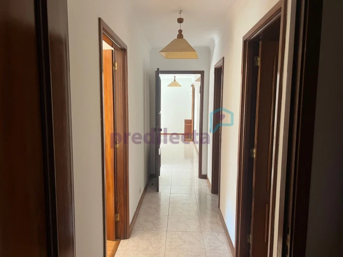 Apartamento T3 para Arrendamento em Paranhos Foto 17