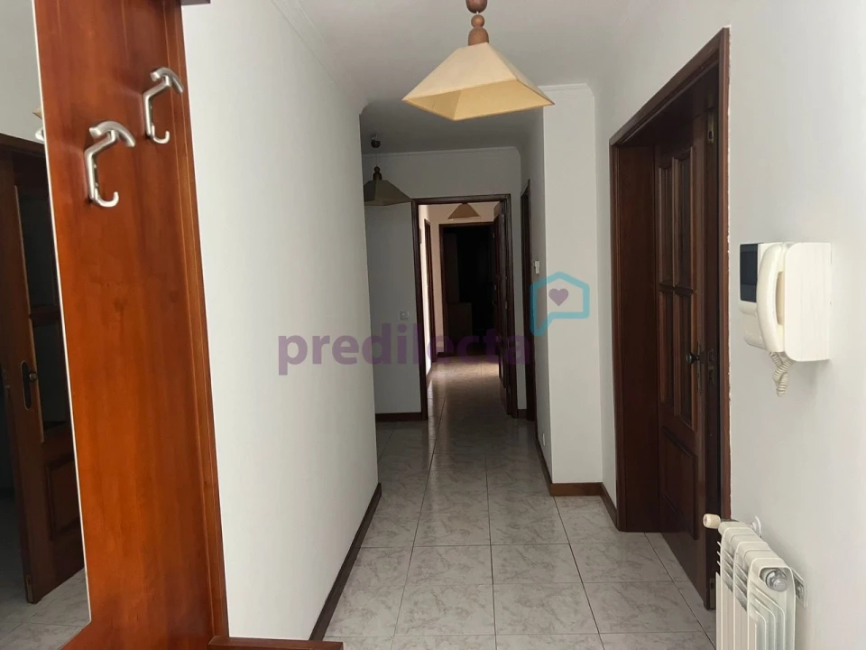 Apartamento T3 para Arrendamento em Paranhos Foto 7