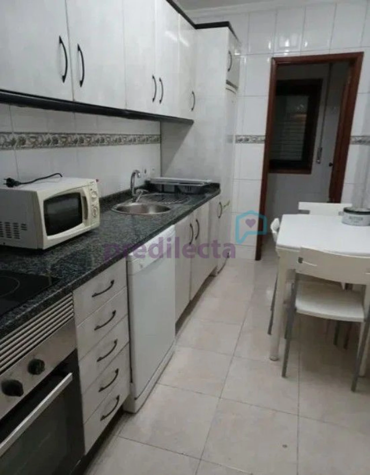 Apartamento T1 para Arrendamento em Paranhos Foto 5