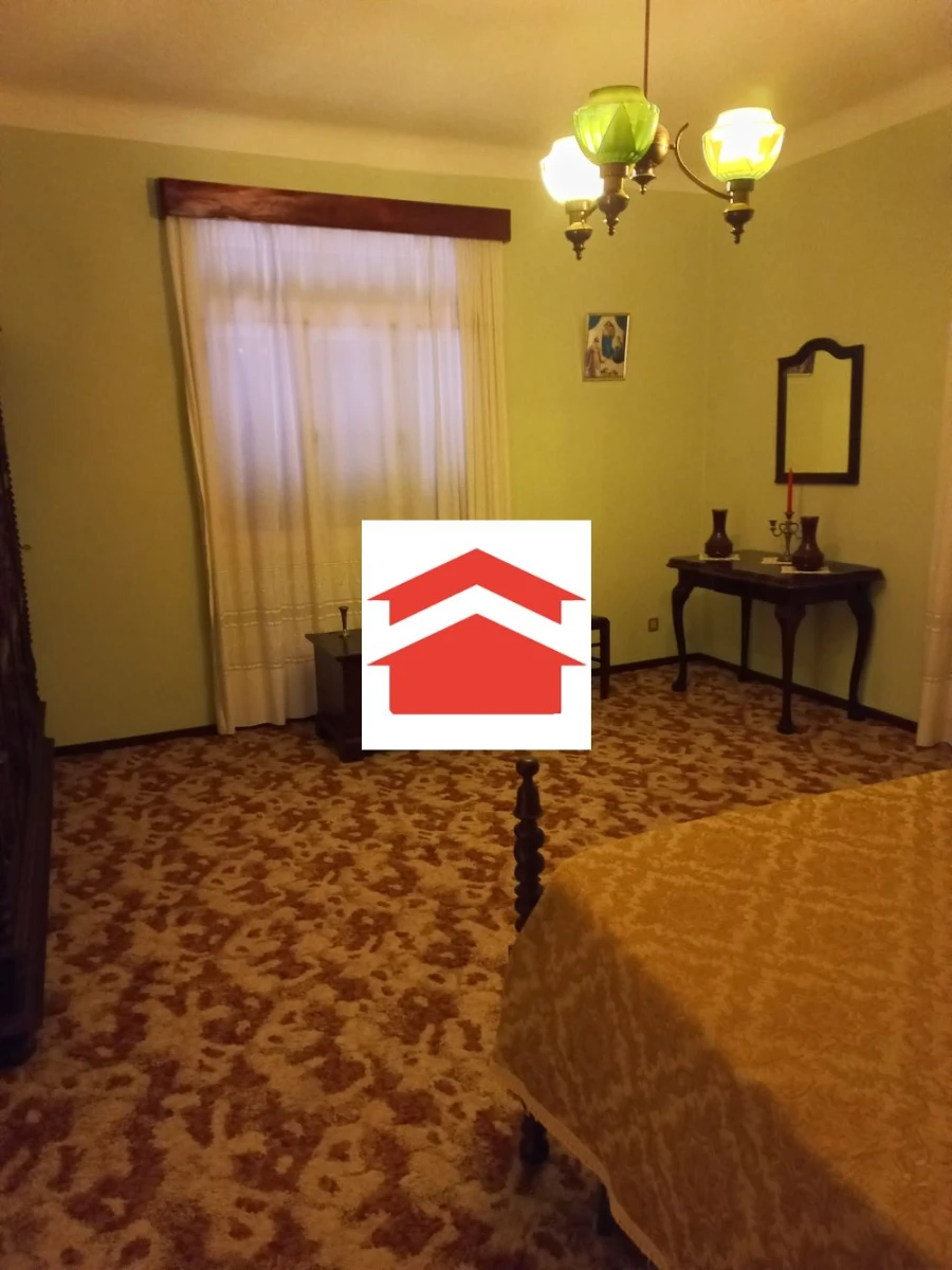 Moradia T4 para Venda em São Martinho Foto 10