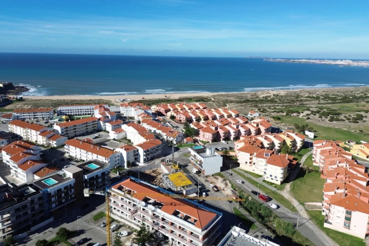 Apartamento T2 para Venda em Atouguia da Baleia Foto 15