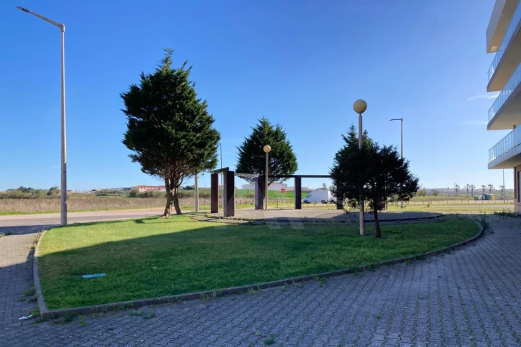 Apartamento T3 para Venda em Atouguia da Baleia Foto 13