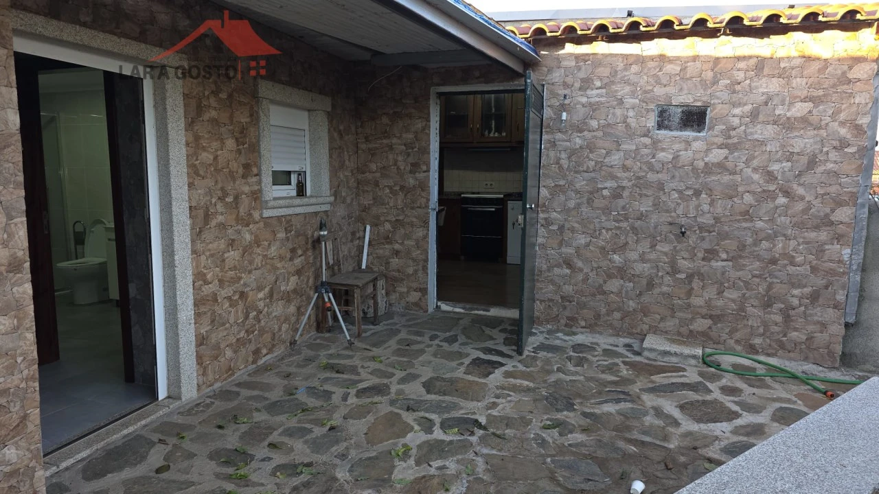 Quinta T2 para Venda em Vinhas Foto 3