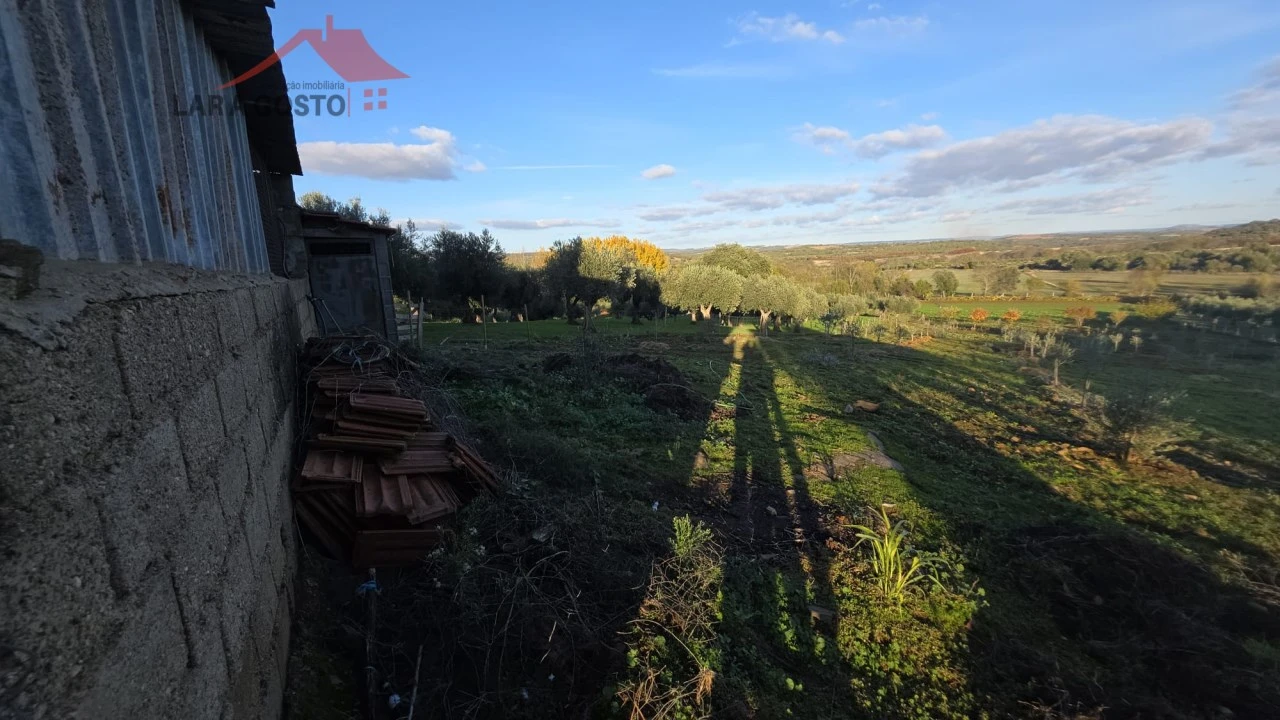 Quinta T2 para Venda em Vinhas Foto 23