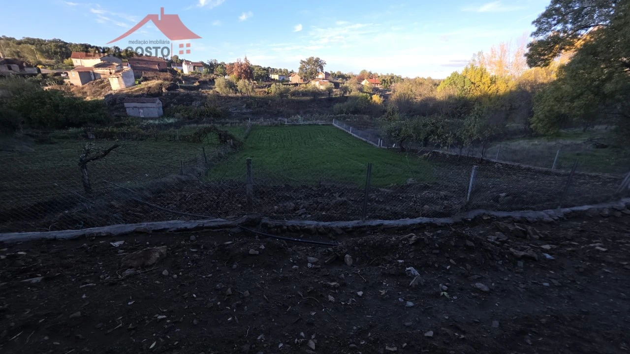 Quinta T2 para Venda em Vinhas Foto 29