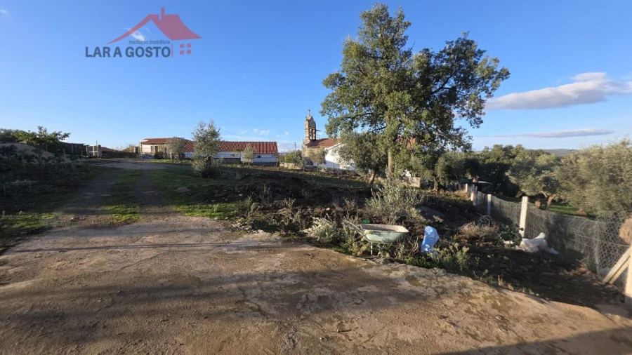 Quinta T2 para Venda em Vinhas Foto 27