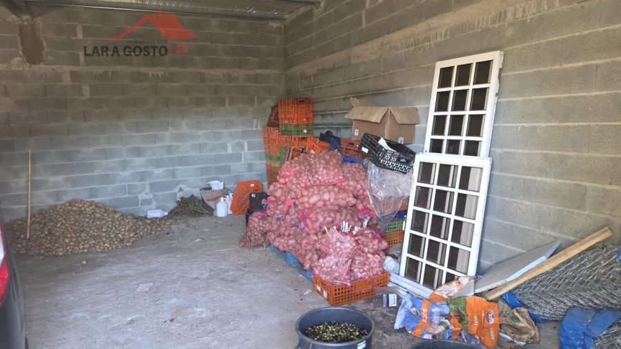 Quinta T2 para Venda em Vinhas Foto 28