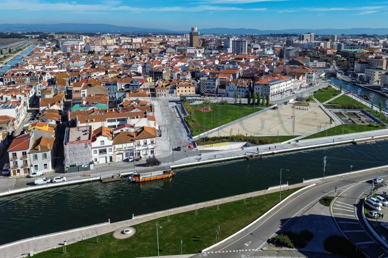 Moradia para Venda em Glória e Vera Cruz Foto 28