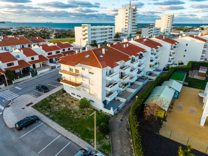 Apartamento T2 para Venda em Ferrel Foto 2