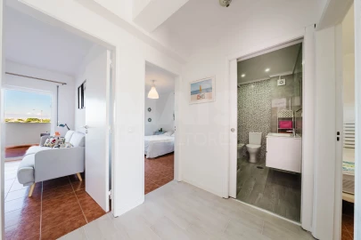 Apartamento T2 para Arrendamento em Ferrel