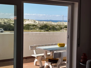 Apartamento T2 para Arrendamento em Ferrel