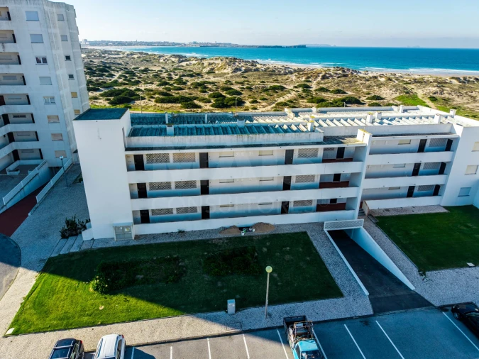 Apartamento T2 para Arrendamento em Ferrel Foto 1