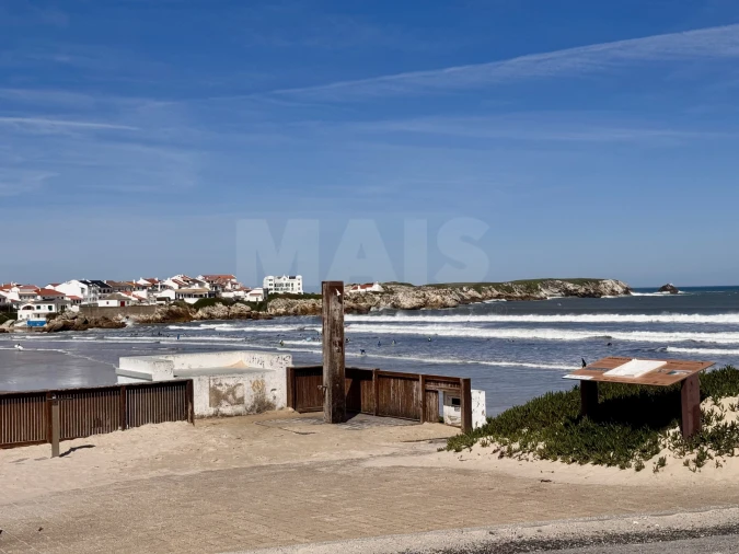 Apartamento T2 para Arrendamento em Ferrel Foto 4
