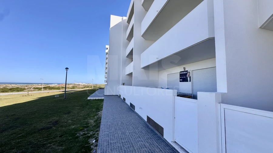 Apartamento T2 para Arrendamento em Ferrel