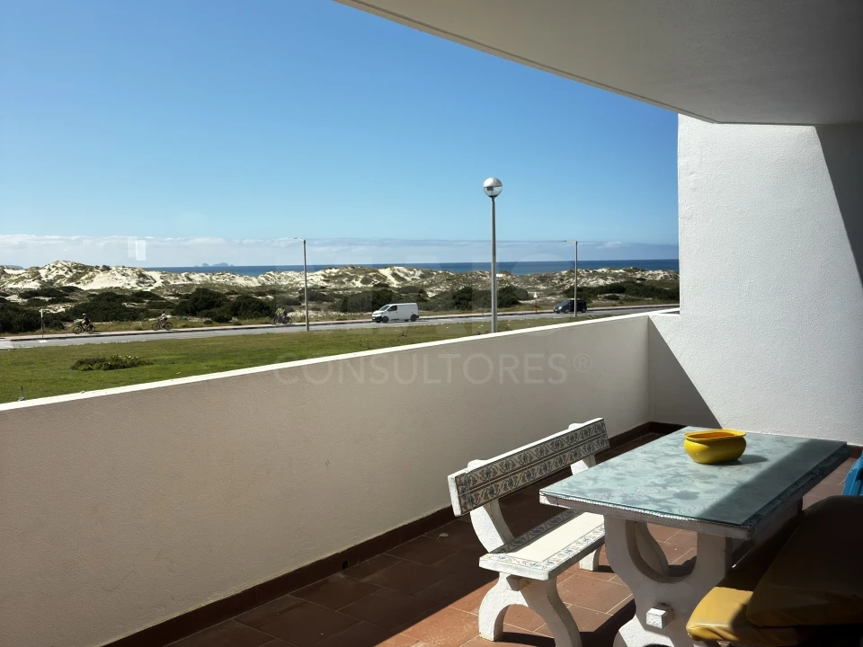 Apartamento T2 para Arrendamento em Ferrel Foto 1