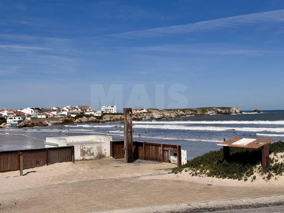 Apartamento T2 para Arrendamento em Ferrel Foto 4