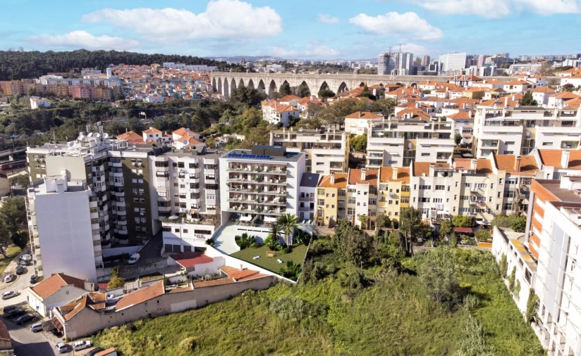 Apartamento T4 para Venda em Campolide Foto 29