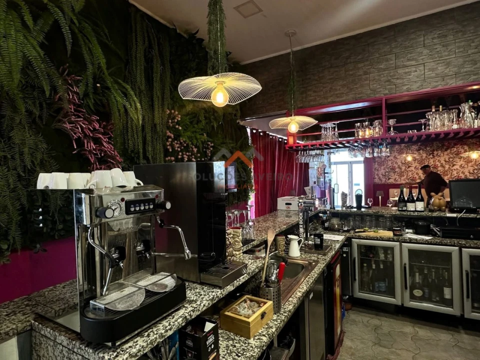 Negócio para Arrendamento em Glória e Vera Cruz Foto 17