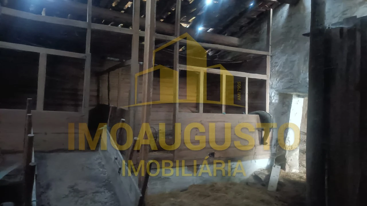 Moradia T1 para Venda em Atalaia e Safurdão Foto 5