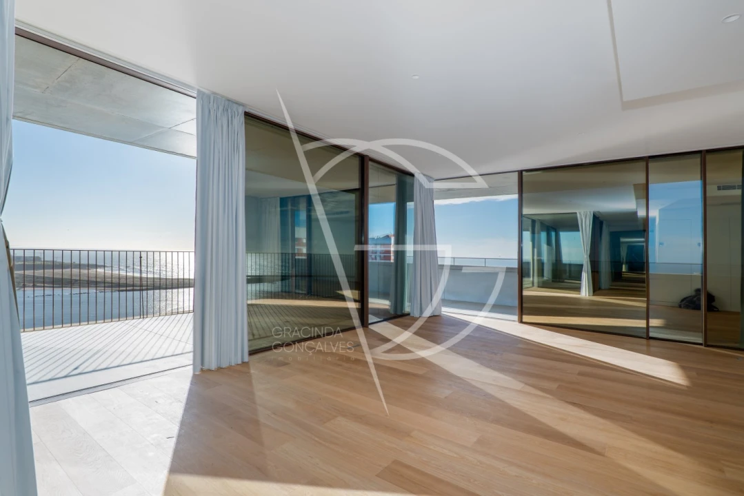 Apartamento T3 para Venda em Aldoar, Foz do Douro e Nevogilde Foto 4