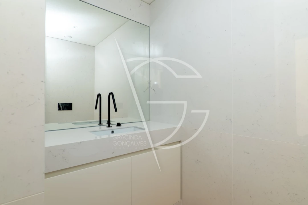 Apartamento T3 para Venda em Aldoar, Foz do Douro e Nevogilde Foto 18