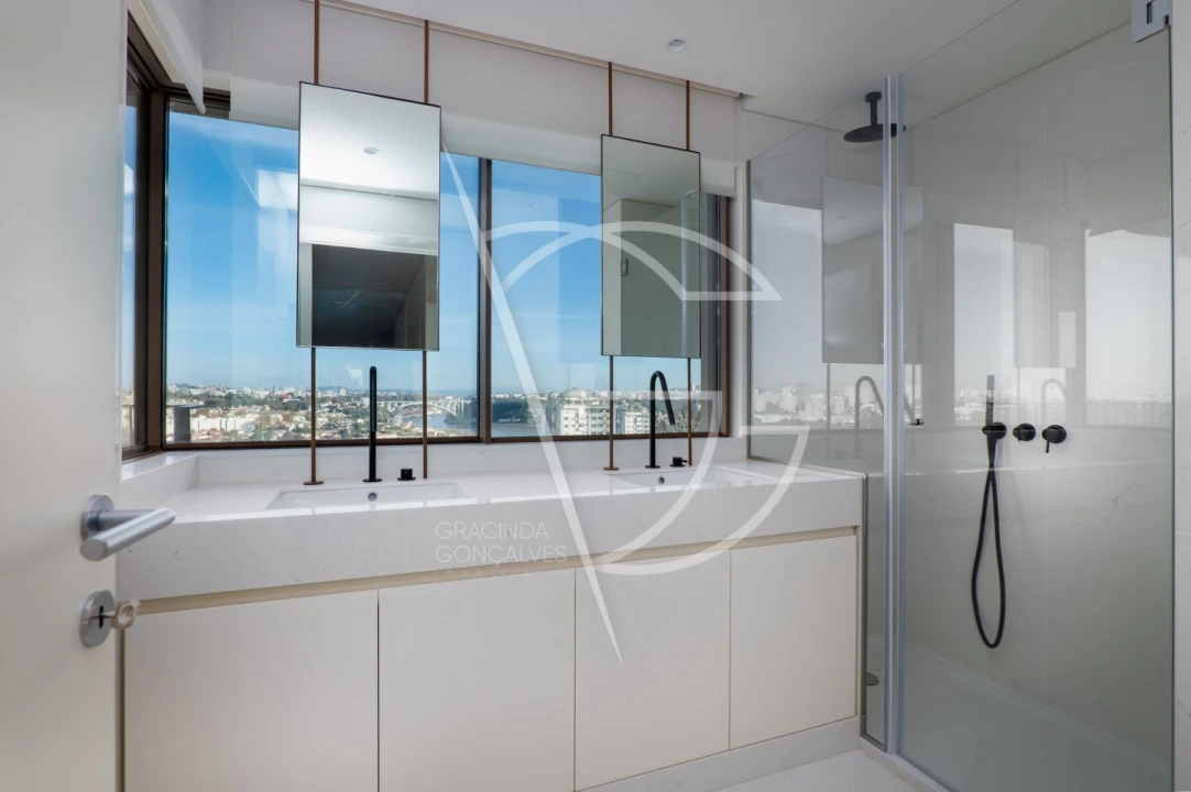 Apartamento T3 para Venda em Aldoar, Foz do Douro e Nevogilde Foto 28