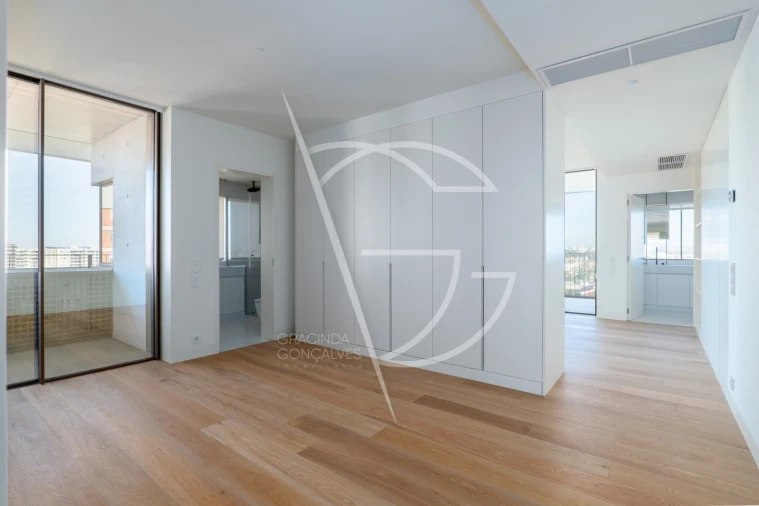 Apartamento T3 para Venda em Aldoar, Foz do Douro e Nevogilde Foto 22
