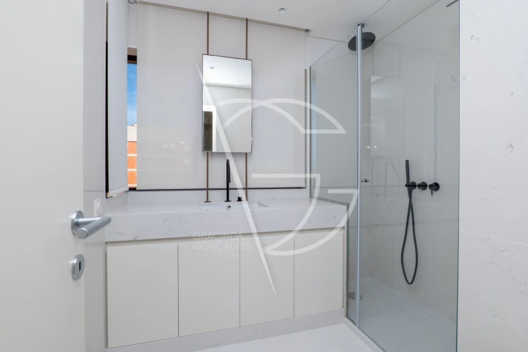 Apartamento T3 para Venda em Aldoar, Foz do Douro e Nevogilde Foto 24