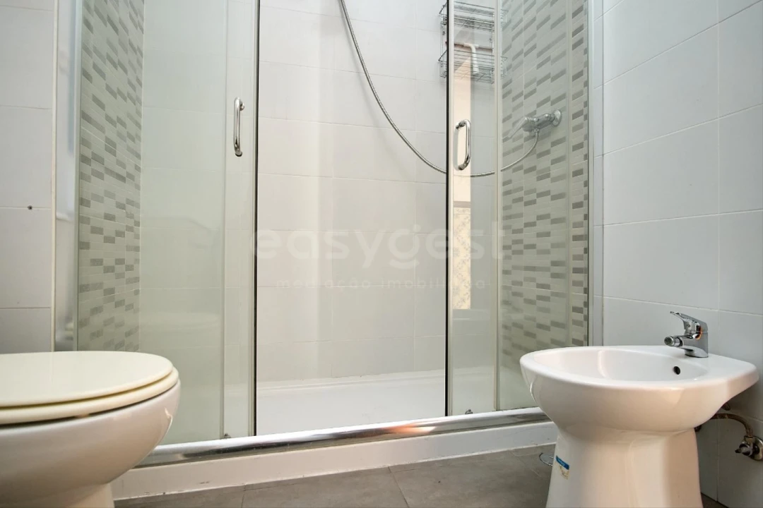 Apartamento T2 para Venda em Vila Real de Santo Antonio Foto 11