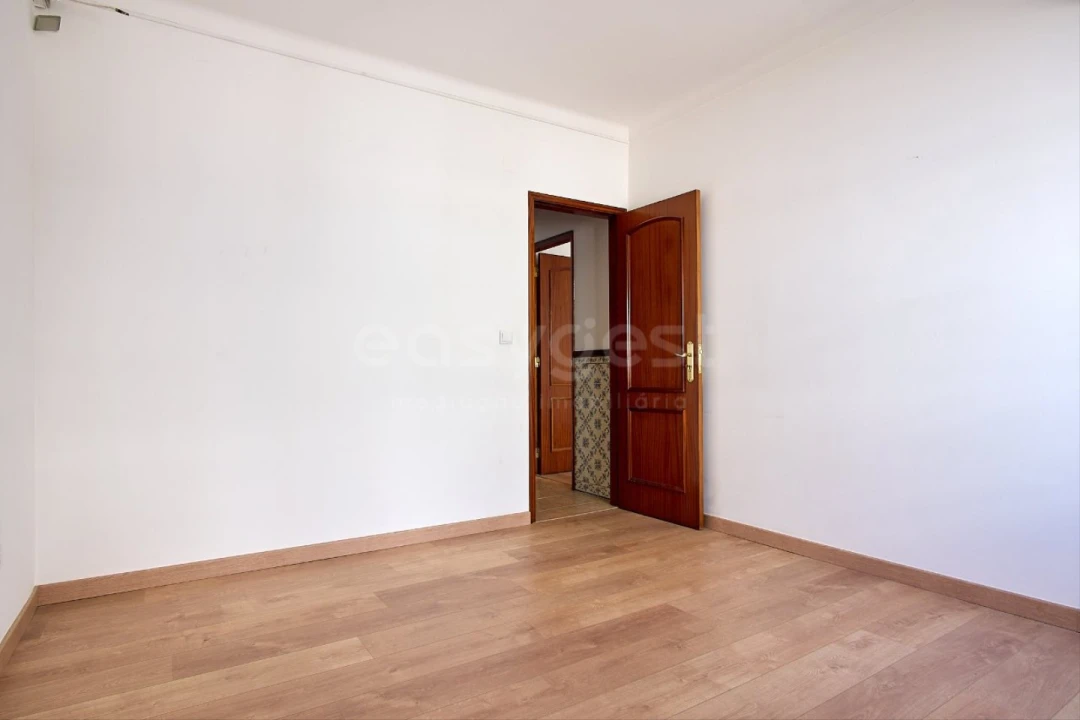 Apartamento T2 para Venda em Vila Real de Santo Antonio Foto 17