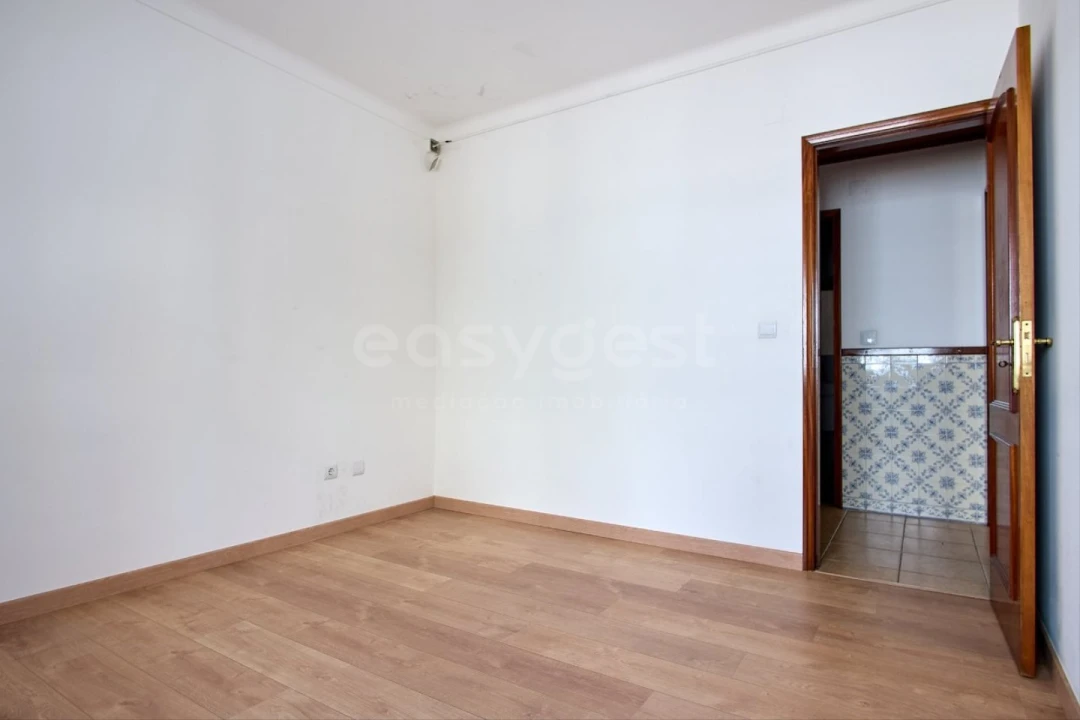 Apartamento T2 para Venda em Vila Real de Santo Antonio Foto 18